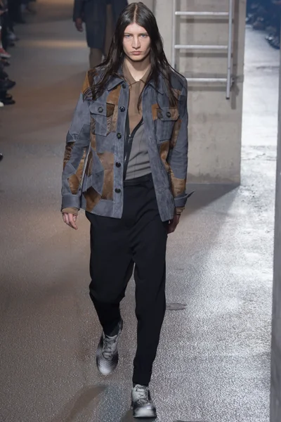 Look 40